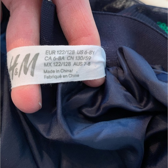 H&M Girls Navy Blue with Cherry Sequins Twill Skirt (6-8 yrs) - Picture 3 of 5